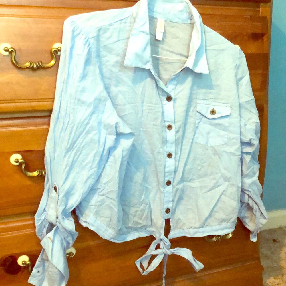 Blue crop top
